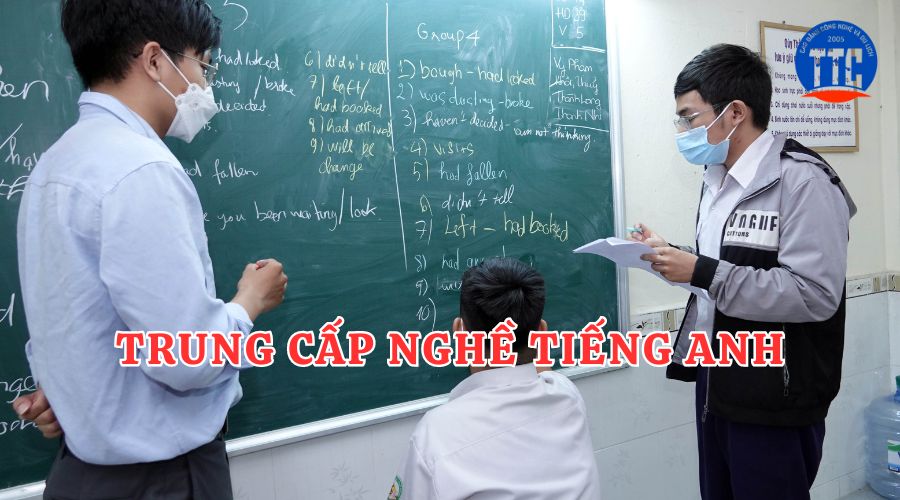 Trung cấp nghề tiếng Anh