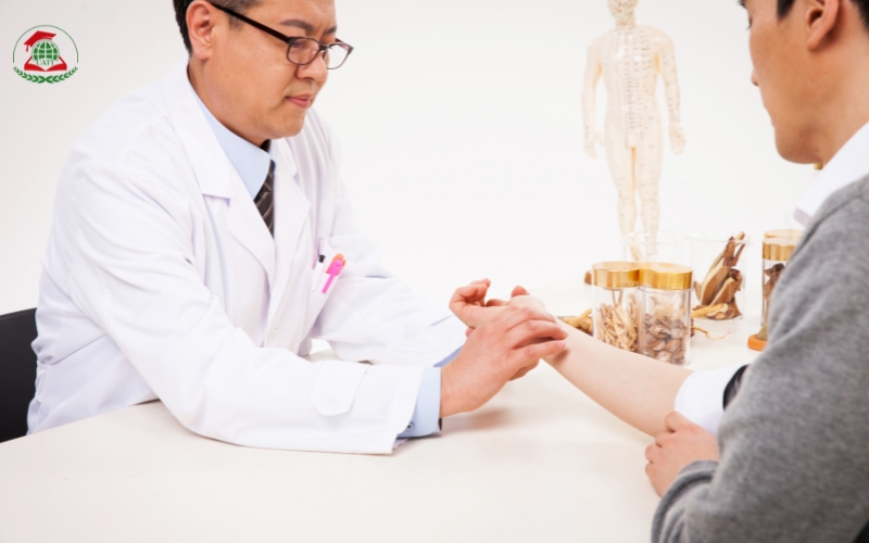 Học phí ngành Y học cổ truyền mềm, phù hợp với học sinh, sinh viên và người đi làm