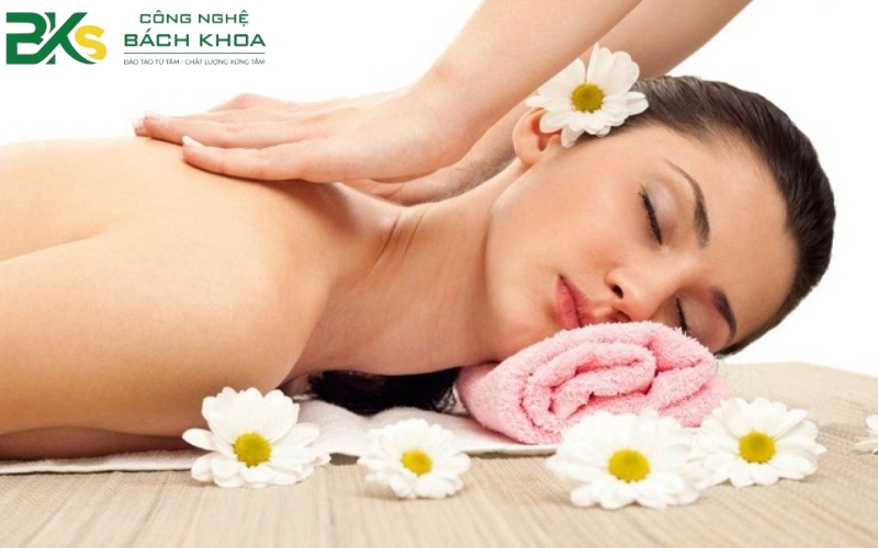 Bằng Trung cấp Chăm sóc sắc đẹp có dễ xin việc không?