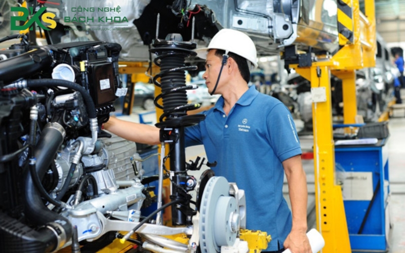 Mới ra trường, mức lương của Trung cấp Công nghệ ô tô có cao không?