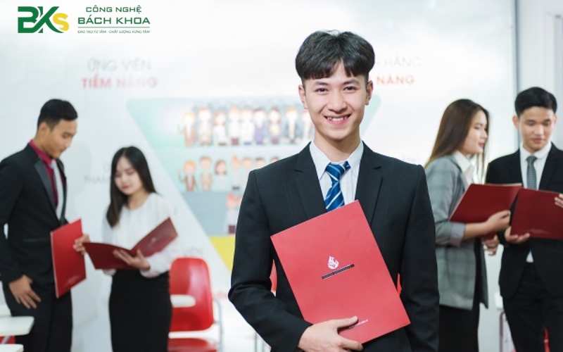 Sau khi tốt nghiệp Cao đẳng Quản trị kinh doanh làm công việc gì?