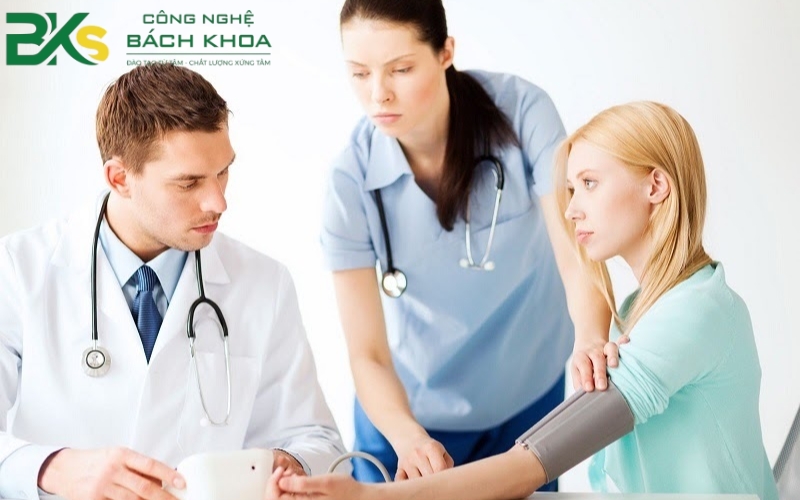 Tại sao nên chọn học Cao đẳng Y sĩ đa khoa