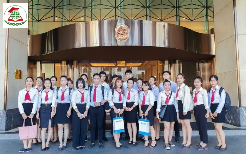 Tại sao nên chọn học Trung cấp Quản trị lữ hành chính quy?