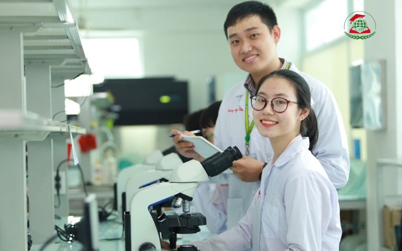 Học Trung cấp Dược trực tuyến ở đâu uy tín?