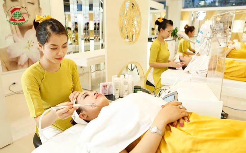 Học phí Cao đẳng Chăm sóc sắc đẹp chính quy tại Học viện Cati