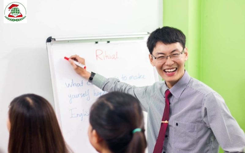 Học Trung cấp Tiếng Anh có dễ xin việc không?