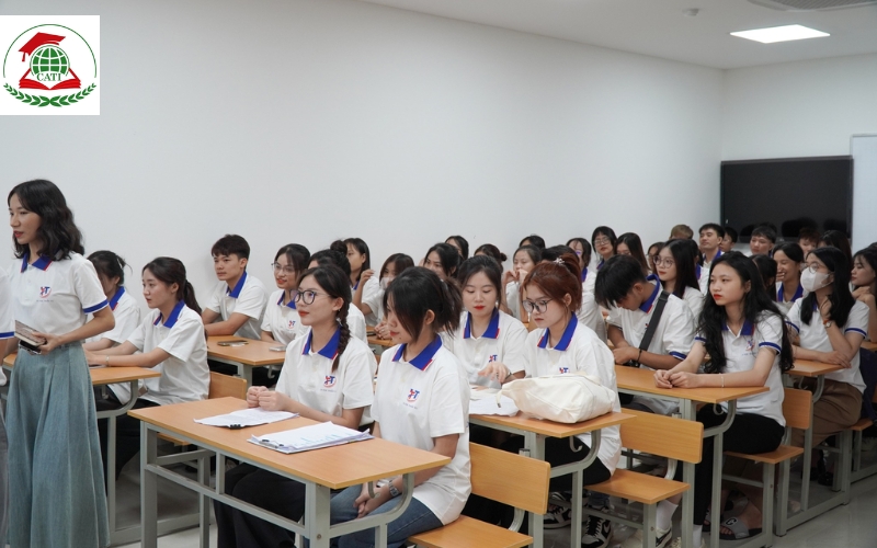 Học Văn bằng 2 Cao đẳng tiếng Hàn có dễ xin việc không?
