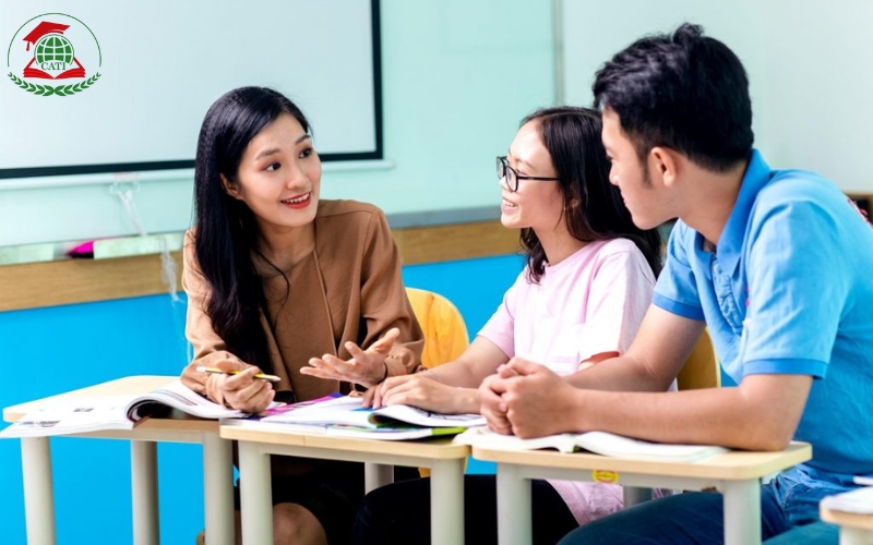 Lợi ích khi học Trung cấp Tiếng Anh trực tuyến