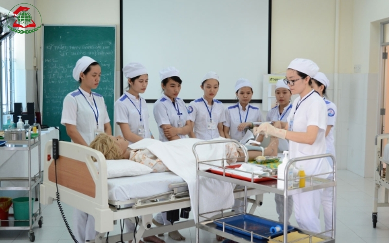 Mục tiêu đào tạo Trung cấp Y sĩ