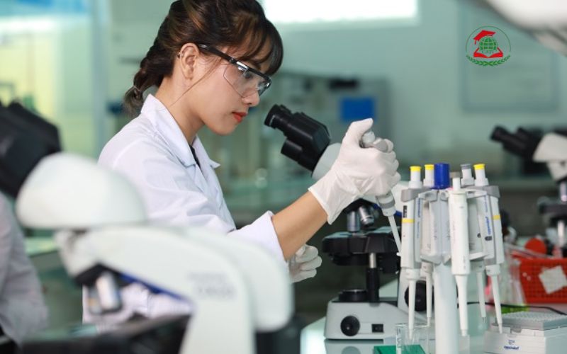 Thông tin xét tuyển học Trung cấp Dược trực tuyến