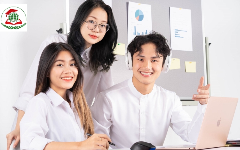 Tốt nghiệp Văn bằng 2 Cao đẳng tiếng Hàn ra trường làm việc gì?