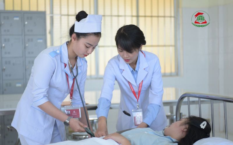 Trung cấp Điều dưỡng online