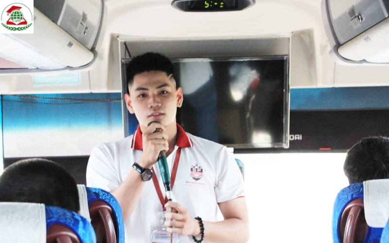 Học Trung cấp ngành Hướng dẫn du lịch ra trường làm việc gì?