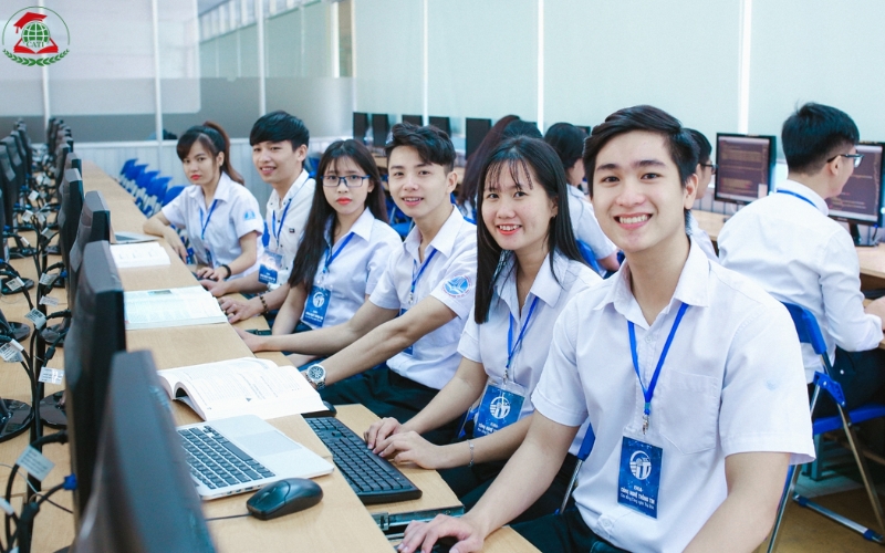 Nội dung học Trung cấp công nghệ thông tin từ xa