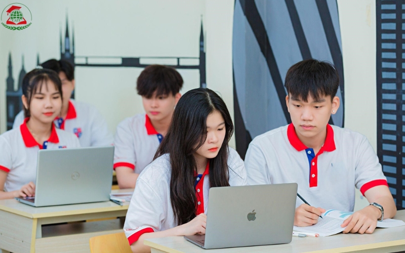 Thông tin xét tuyển học Trung cấp Công nghệ thông tin từ xa