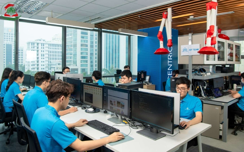 Lợi ích khi học Trung cấp Công nghệ thông tin online
