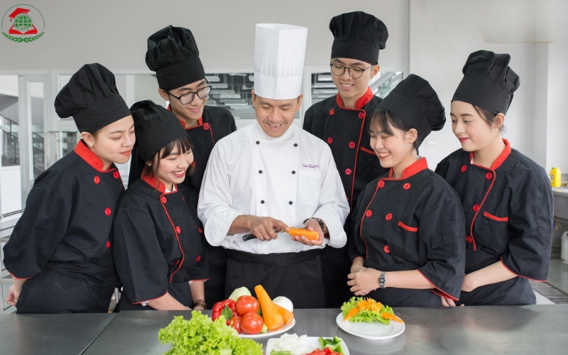 Mục tiêu đào tạo Trung cấp Kỹ thuật chế biến món ăn Online