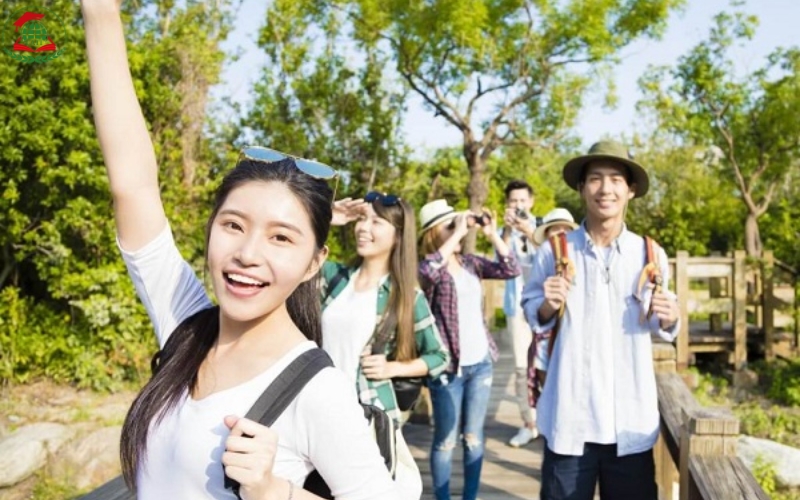 Tại sao nên chọn Trung cấp Hướng dẫn du lịch vừa học vừa làm