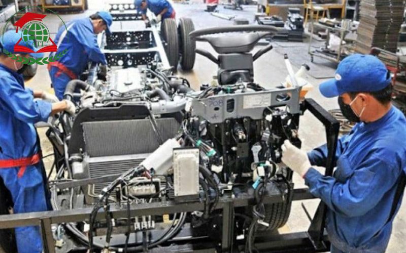 Học Trung cấp Công nghệ ô tô Cấp tốc có dễ xin việc không?