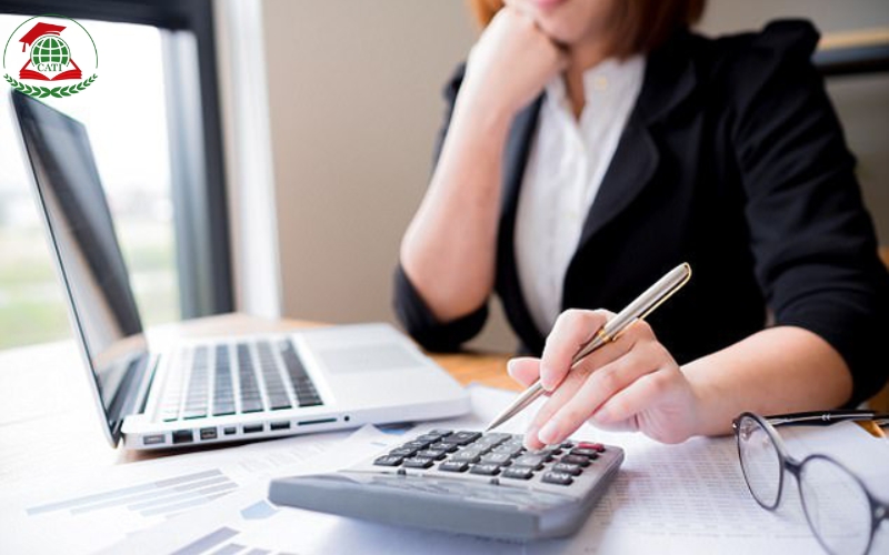 Ai phù hợp để học Trung cấp Kế toán online