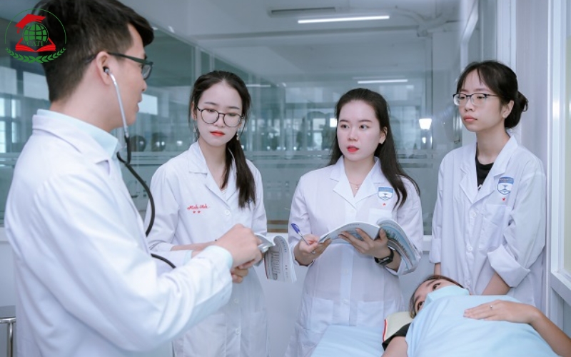 Tại sao nên chọn học Trung cấp ngành Điều dưỡng tại TP. HCM