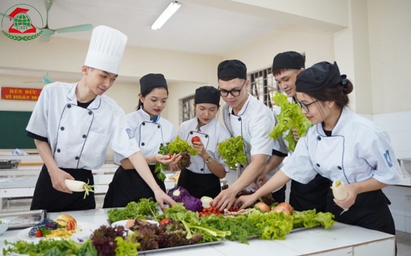 Ưu điểm khi học Trung cấp Kỹ thuật chế biến món ăn