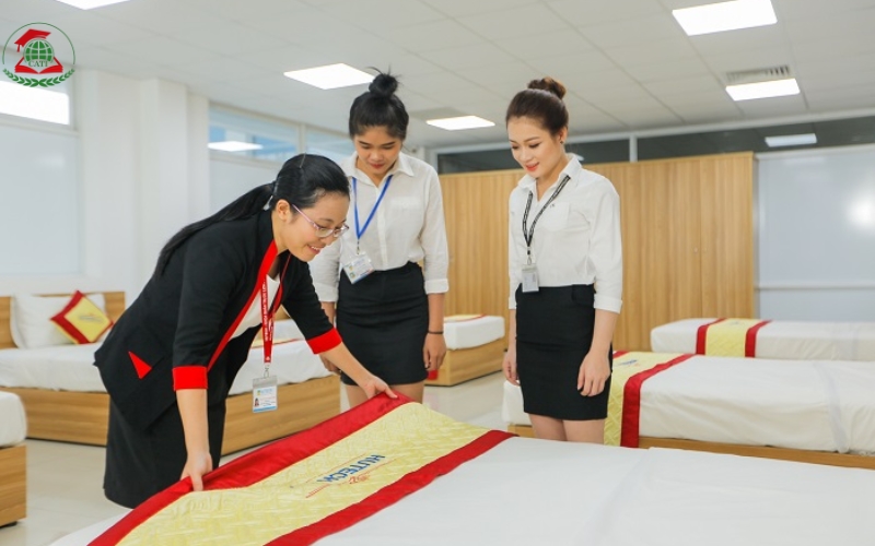 Cao đẳng Quản trị khách sạn là gì?