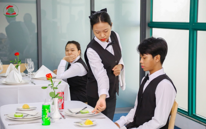 Nội dung học Trung cấp Nghiệp vụ nhà hàng tại Học viện Cati