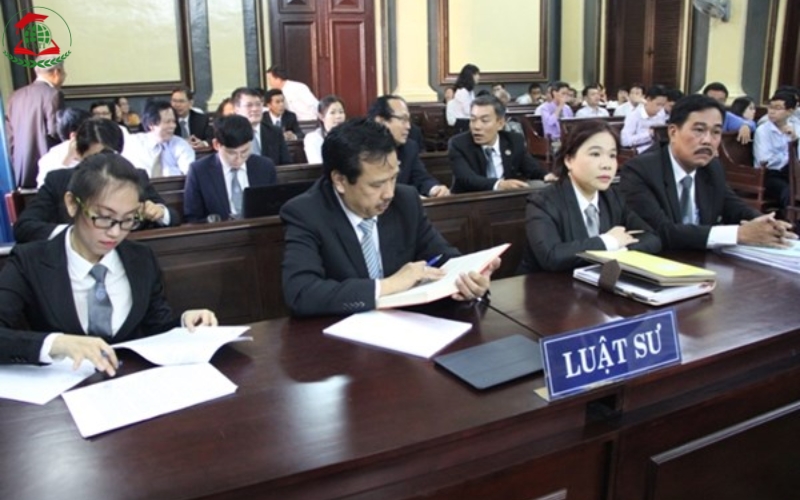 Trung cấp Pháp luật là gì?