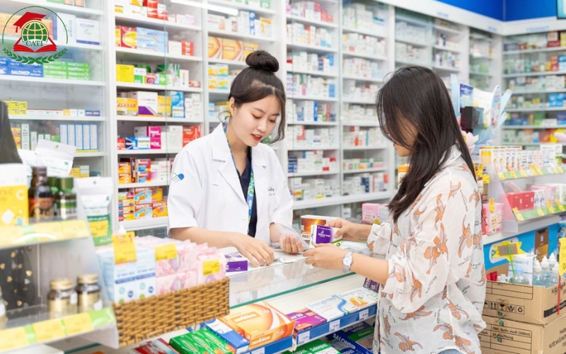 So với mức lương các ngành khác thì Trung cấp Dược chính quy như thế nào?