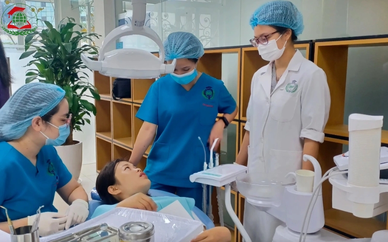 Mức thu nhập sau khi học Văn bằng 2 ngành Y sĩ đa khoa