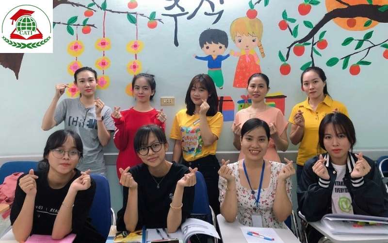 Tại sao nên chọn Văn bằng 2 Trung cấp Tiếng Hàn Từ xa?