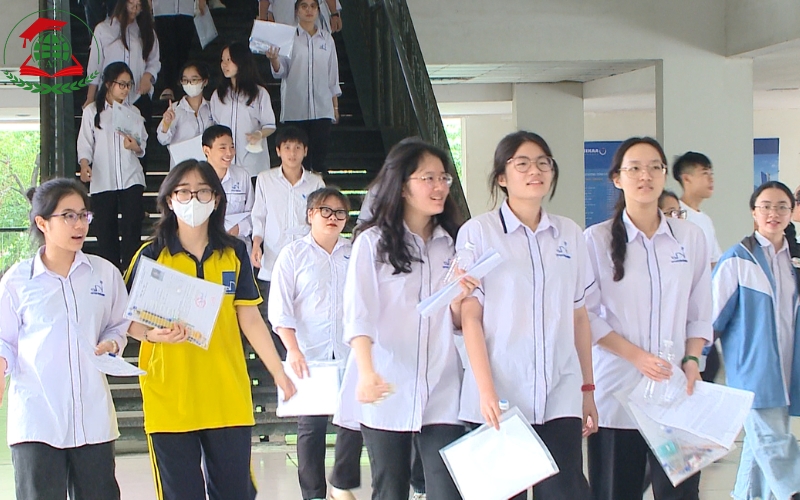 Học Trung cấp học cuối tuần trong bao lâu?