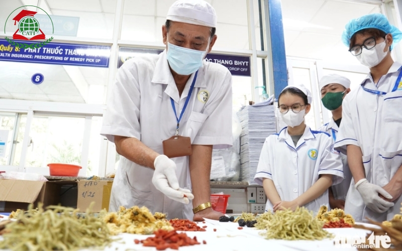 Trung cấp Y học cổ truyền học cuối tuần phù hợp với những ai?